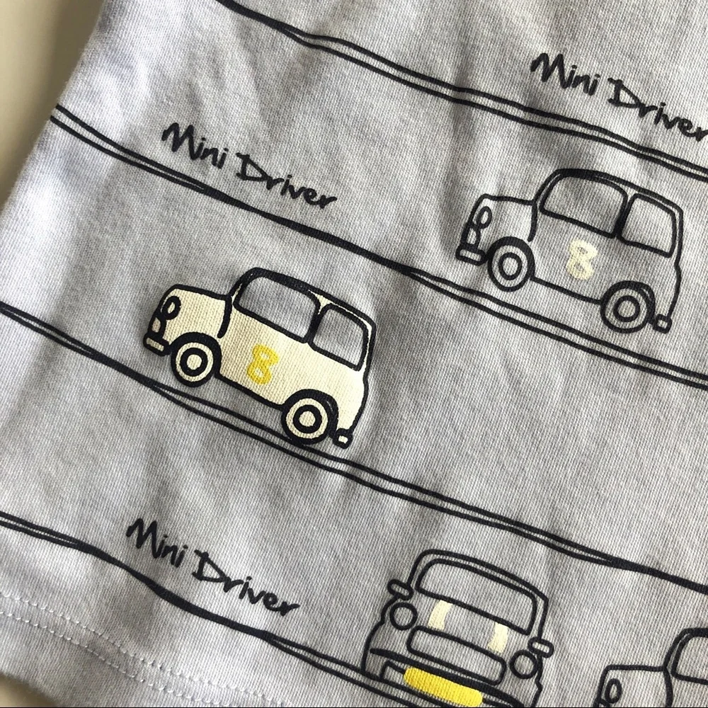 Host Pick New Petit lem tee
